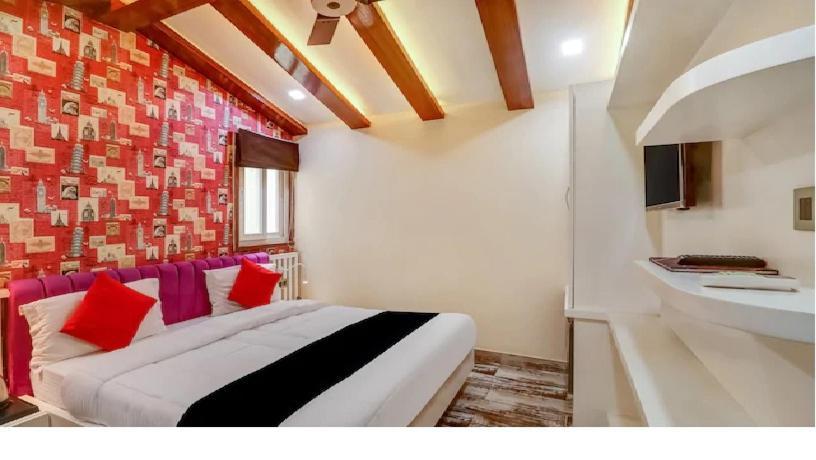Hotel Mansa Канпур Екстериор снимка